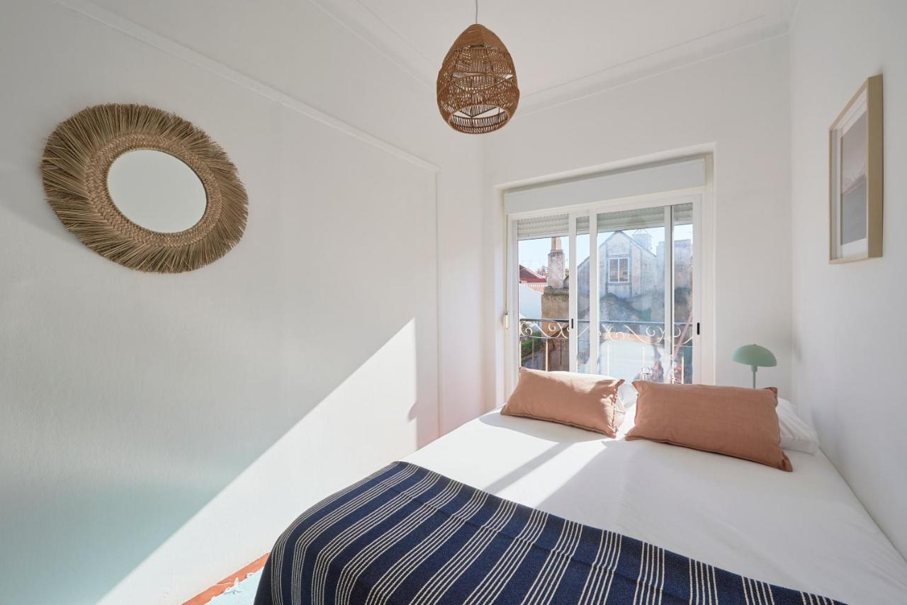 Central & Sunny 2Br Apt Near Beach, By Timecooler Setúbal Exterior foto